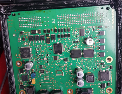 HỘP ECU ĐỘNG CƠ