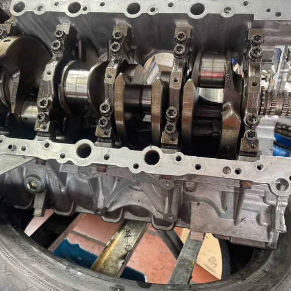 HẠ THÁO LẮP ĐỘNG CƠ RANGE ROVER SPORT 5.0 v8