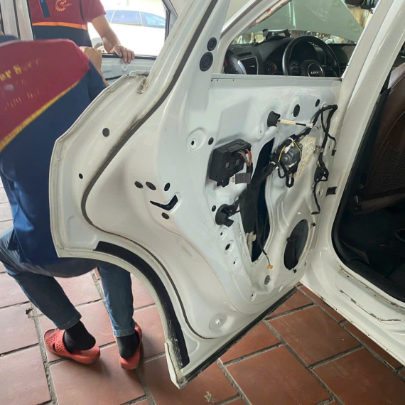 XE TRƯỚC VÀ SAU KHI SƠN 