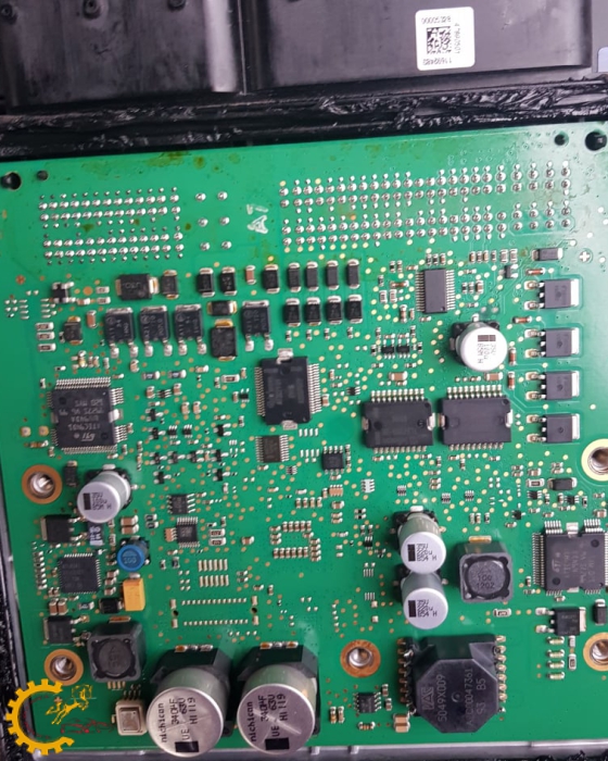 HỘP ECU ĐỘNG CƠ